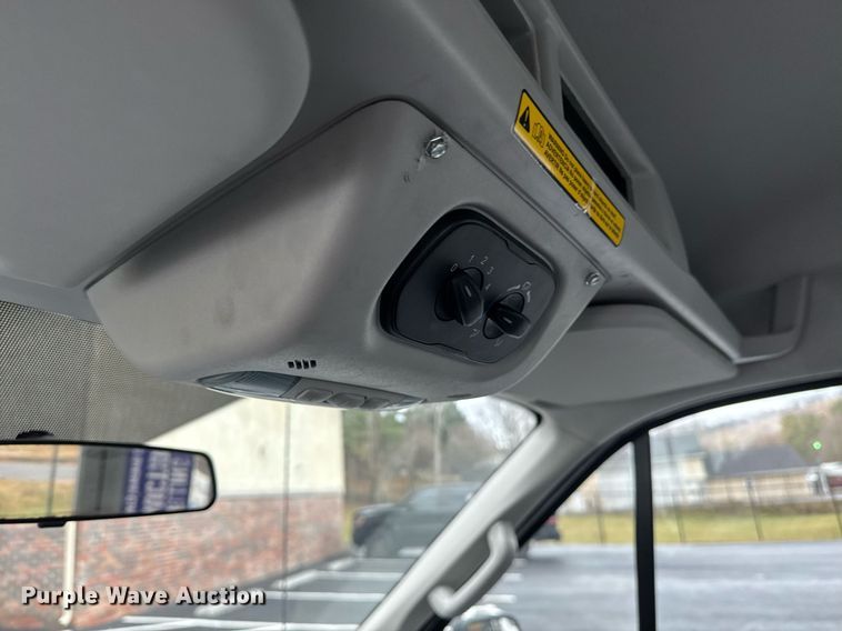 image for item DW1806 2017 Ford Transit 150 van