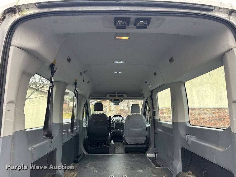 image for item DW1806 2017 Ford Transit 150 van