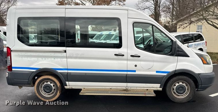 image for item DW1807 2017 Ford Transit 150 van