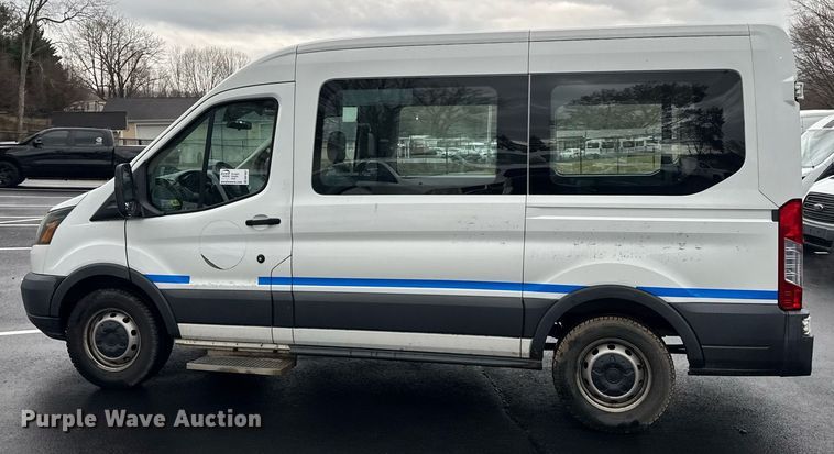 image for item DW1807 2017 Ford Transit 150 van