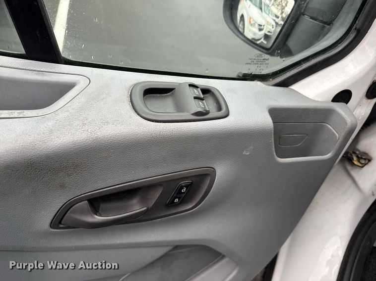 image for item DW1807 2017 Ford Transit 150 van