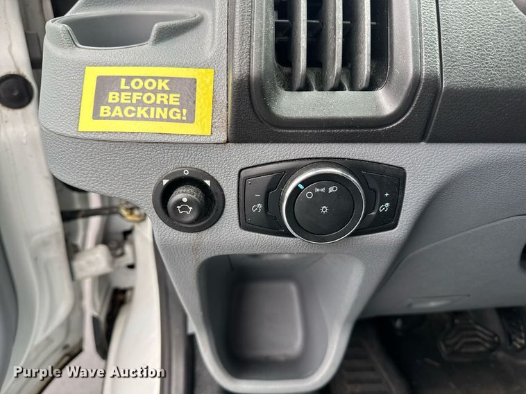 image for item DW1807 2017 Ford Transit 150 van