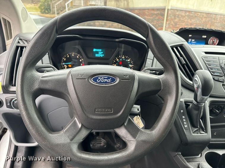 image for item DW1807 2017 Ford Transit 150 van