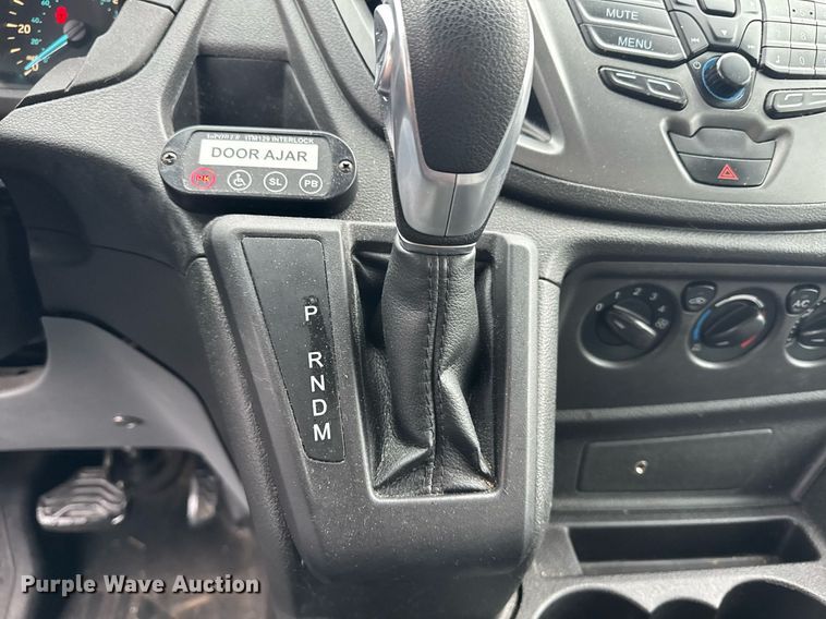 image for item DW1807 2017 Ford Transit 150 van