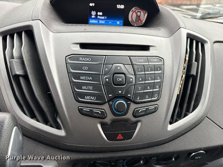 image for item DW1807 2017 Ford Transit 150 van