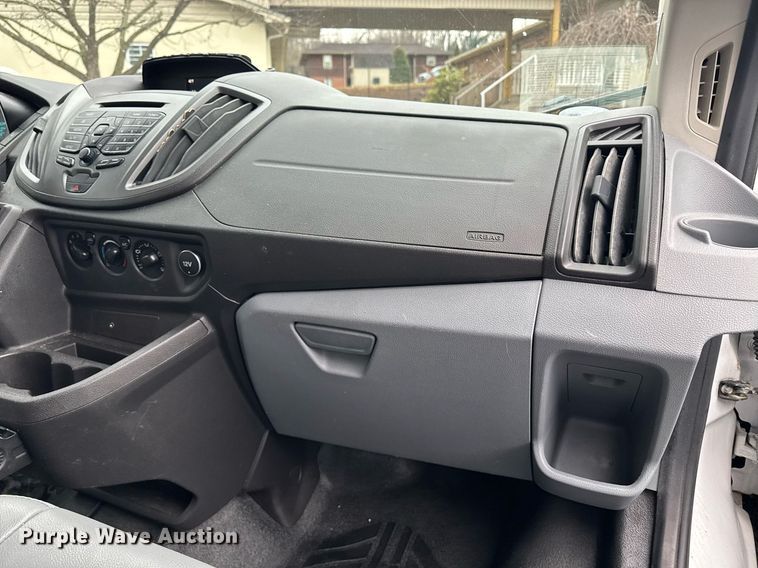 image for item DW1807 2017 Ford Transit 150 van