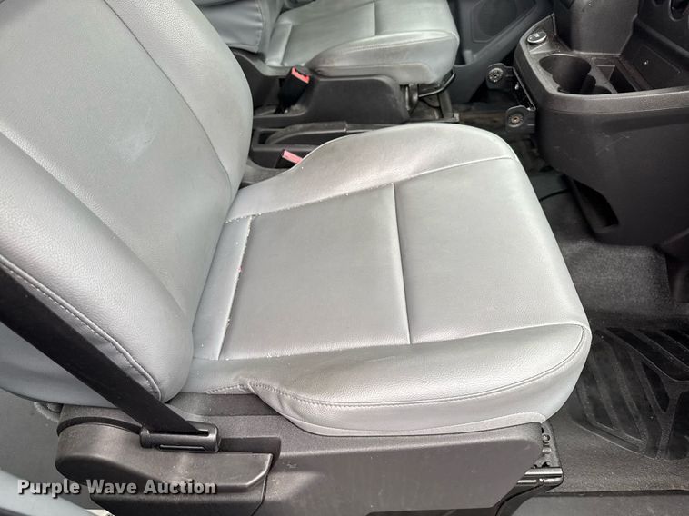 image for item DW1807 2017 Ford Transit 150 van