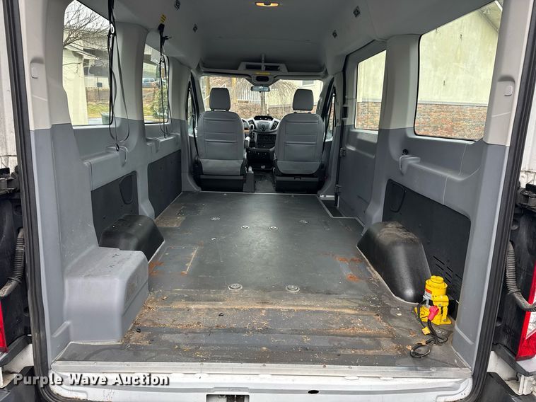 image for item DW1807 2017 Ford Transit 150 van