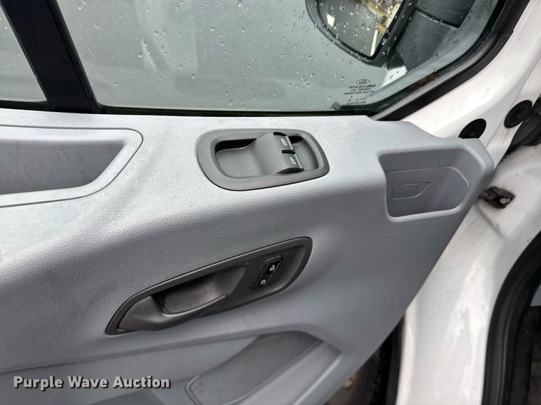 image for item DW1808 2015 Ford Transit 150 van