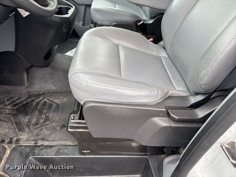 image for item DW1808 2015 Ford Transit 150 van