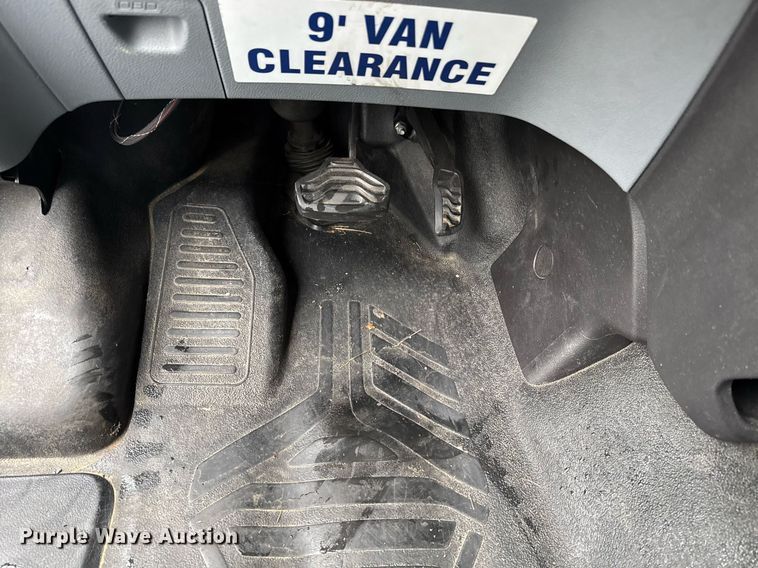 image for item DW1808 2015 Ford Transit 150 van