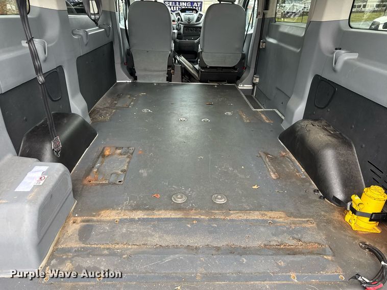 image for item DW1808 2015 Ford Transit 150 van