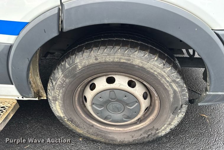 image for item DW1808 2015 Ford Transit 150 van