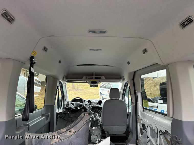 image for item DW1809 2015 Ford Transit 150 van