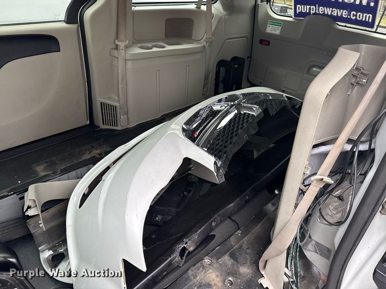 image for item DW1810 2016 Dodge Grand Caravan handicap accessible van