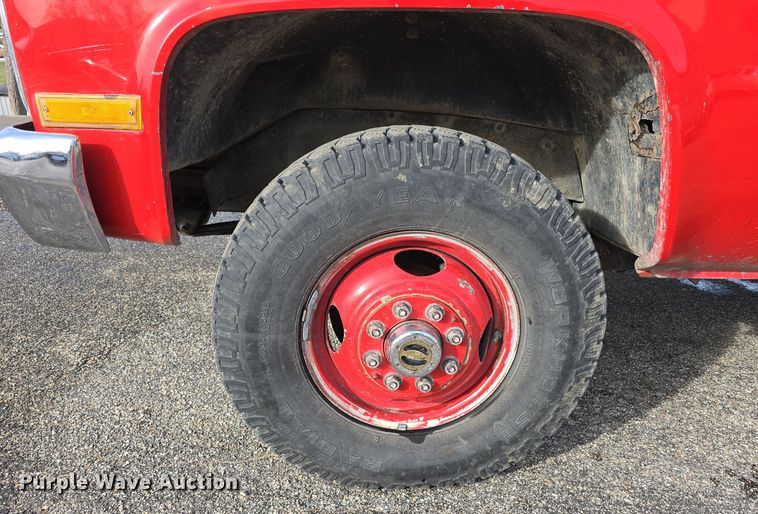 image for item DW3094 1983 Chevrolet Custom Deluxe 30 pumper fire truck