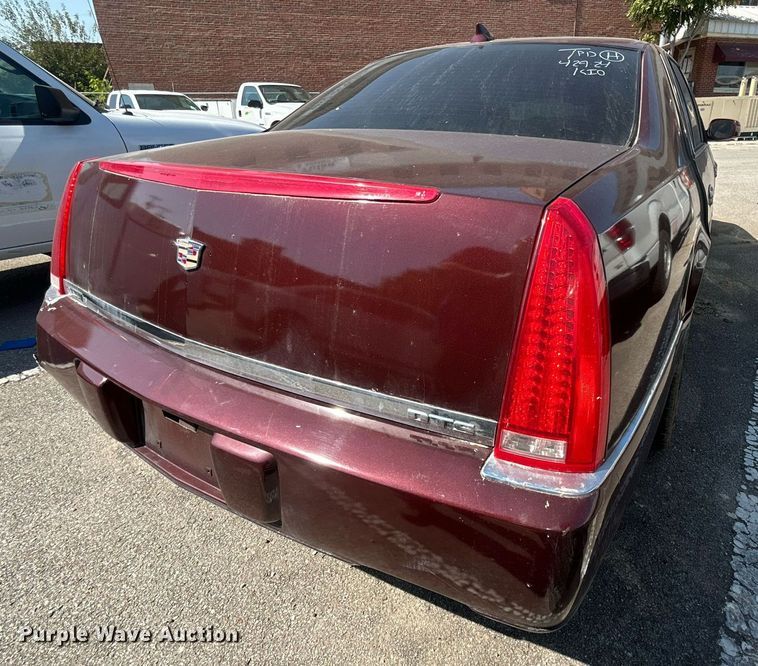 image for item EG0585 2009 Cadillac DTS 