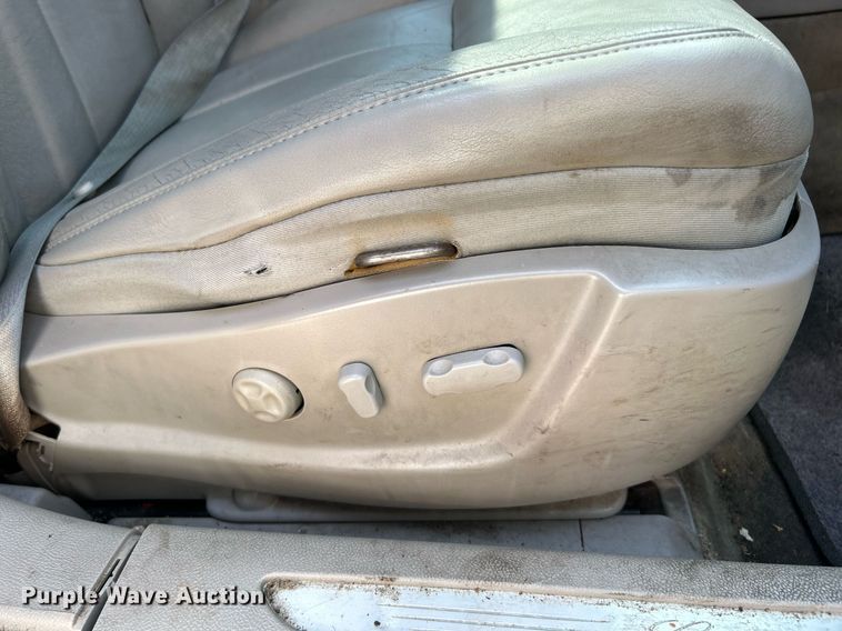 image for item EG0585 2009 Cadillac DTS 