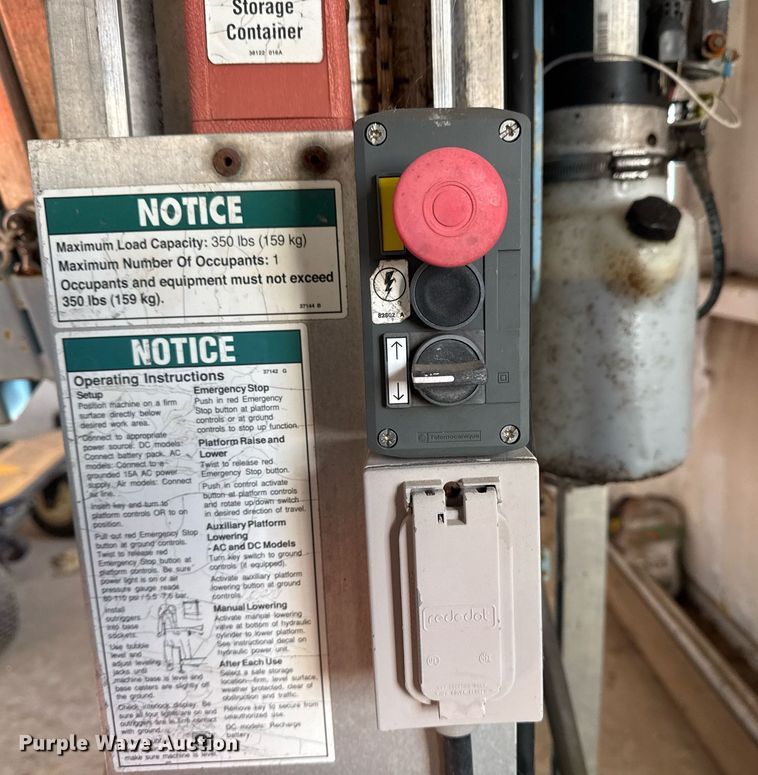 image for item EG8000 2005 Genie AWP-25S vertical lift