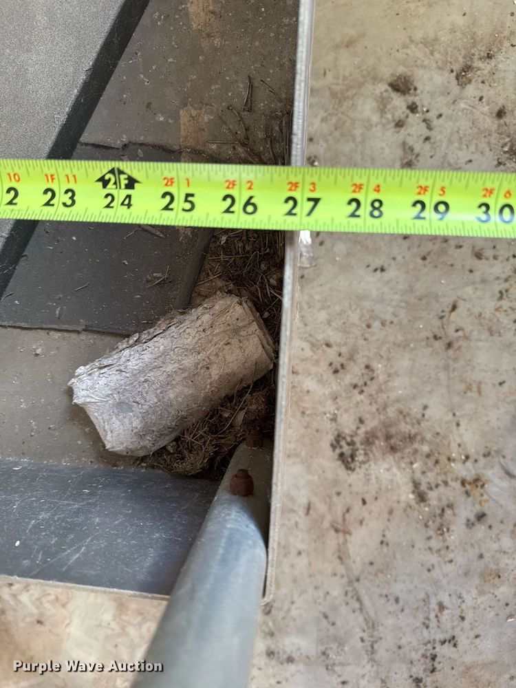 image for item EG8000 2005 Genie AWP-25S vertical lift