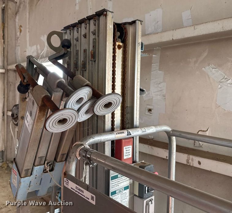 image for item EG8000 2005 Genie AWP-25S vertical lift