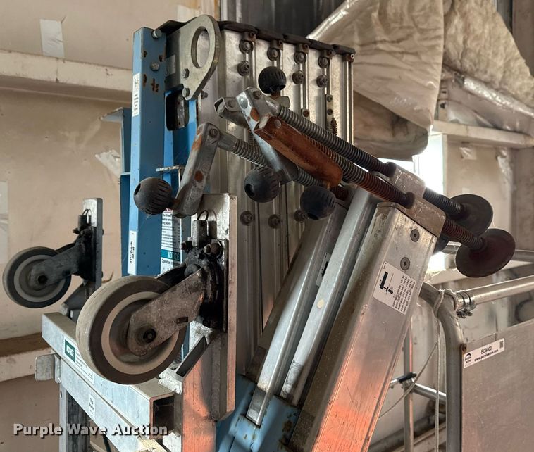 image for item EG8000 2005 Genie AWP-25S vertical lift