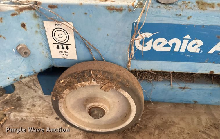image for item EG8000 2005 Genie AWP-25S vertical lift