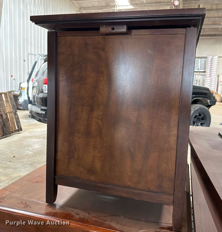 image for item EG8003 Furniture