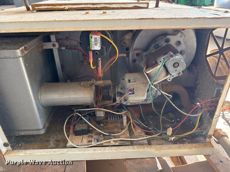 image for item EG8011 2012 Reznor UDAP45-S CNG heater