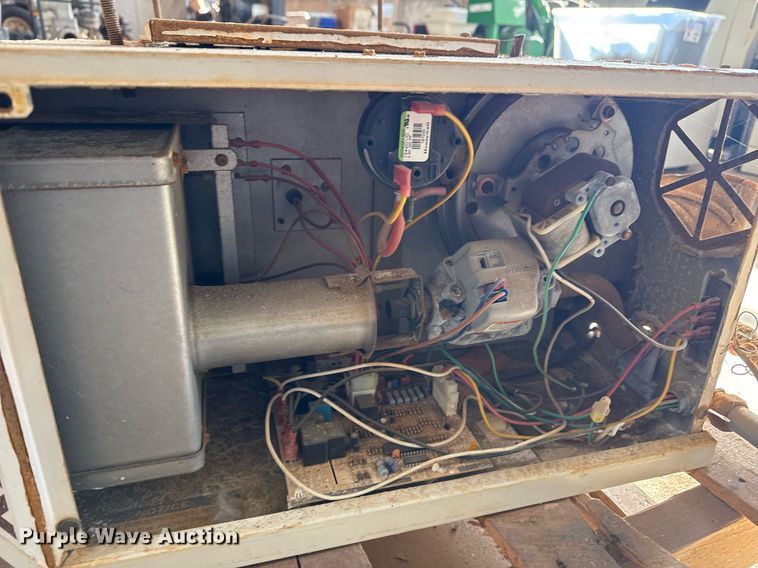 image for item EG8011 2012 Reznor UDAP45-S CNG heater