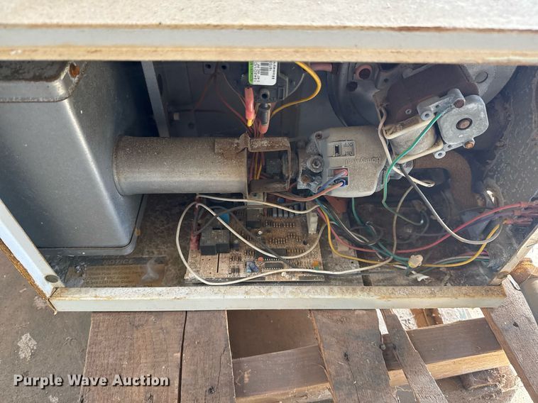 image for item EG8011 2012 Reznor UDAP45-S CNG heater