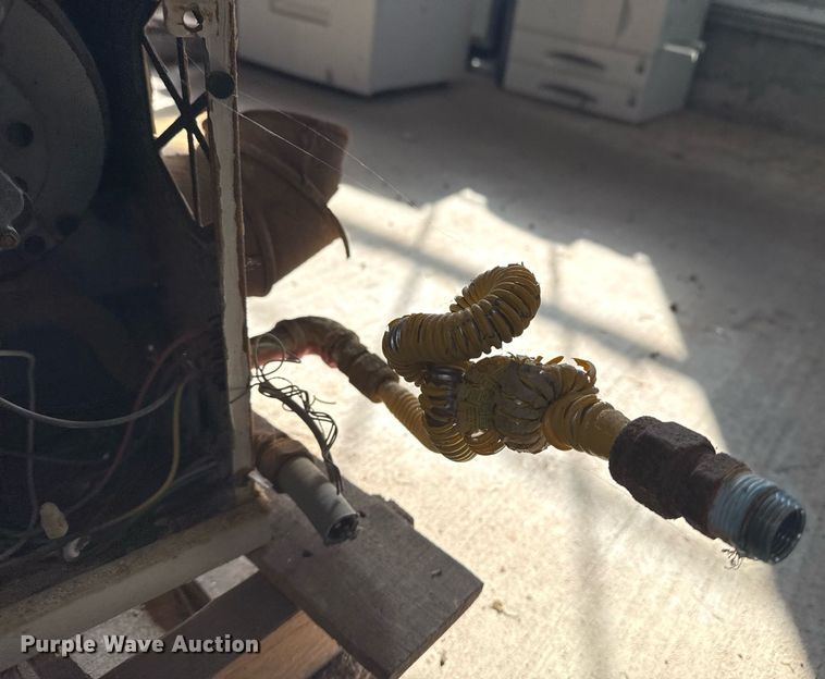 image for item EG8011 2012 Reznor UDAP45-S CNG heater