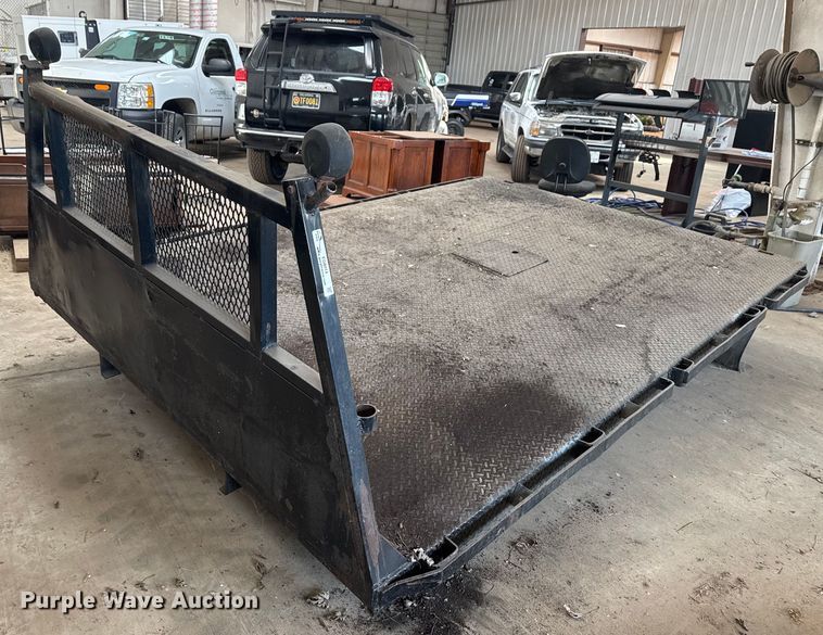 image for item EG8014 Flatbed