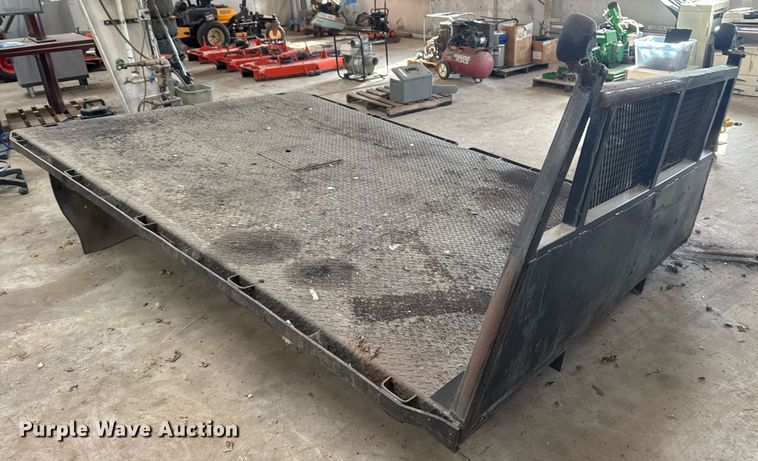 image for item EG8014 Flatbed