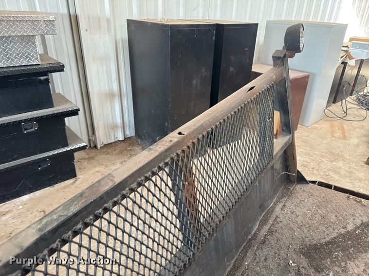 image for item EG8014 Flatbed