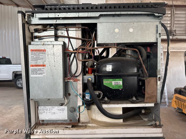 image for item EG8016 Manitowoc B420 ice machine 