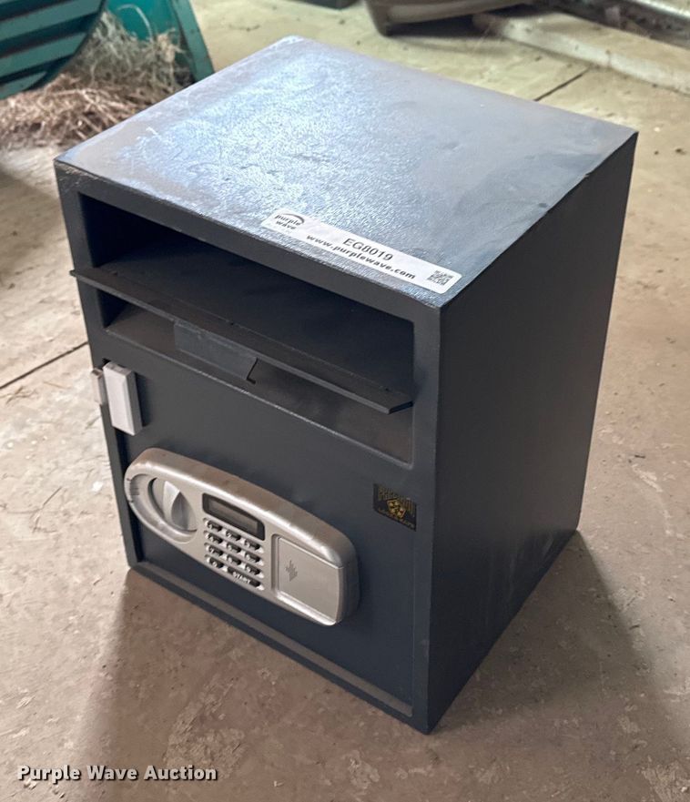 image for item EG8019 Paragon safe