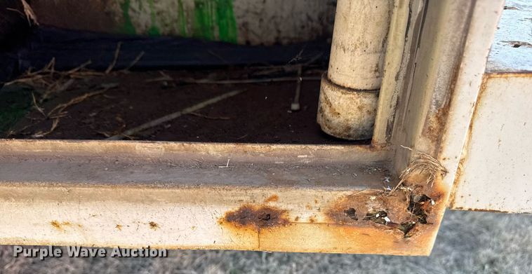 image for item EG8021 2007 Chevrolet Silverado 3500 Crew Cab utility bed pickup truck