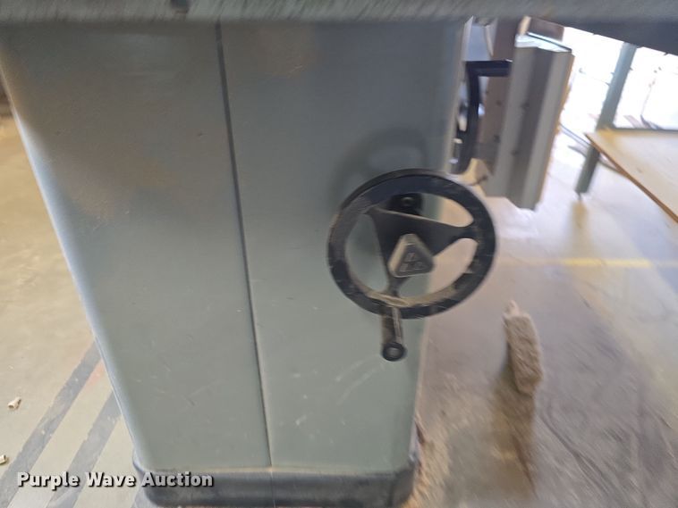 image for item EH8548 Delta Unisaw table saw