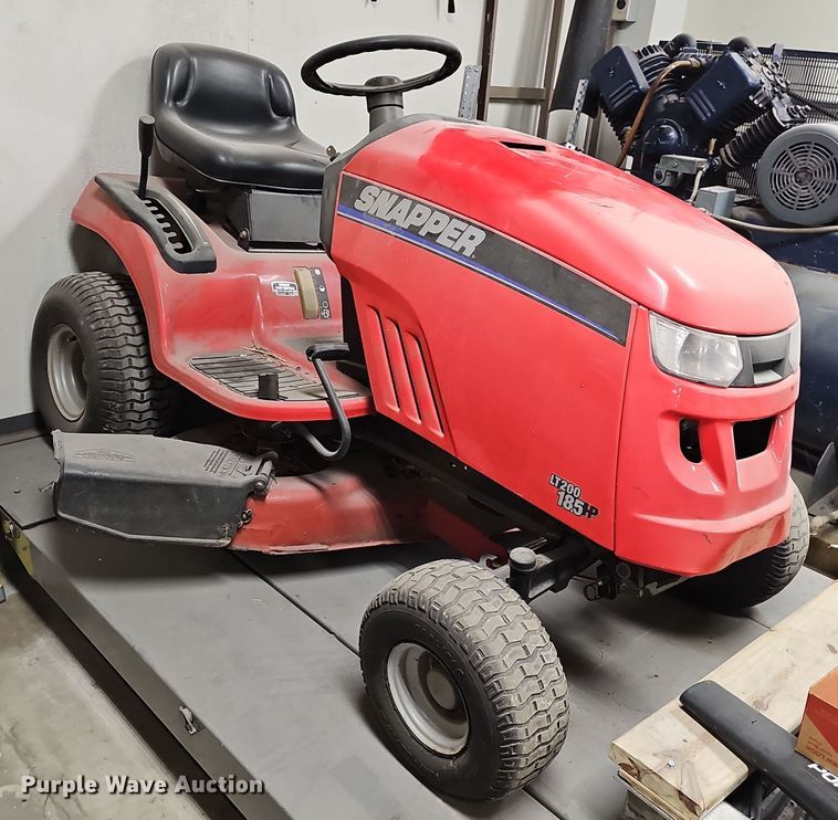 image for item EH8550 Snapper LT200 lawn mower