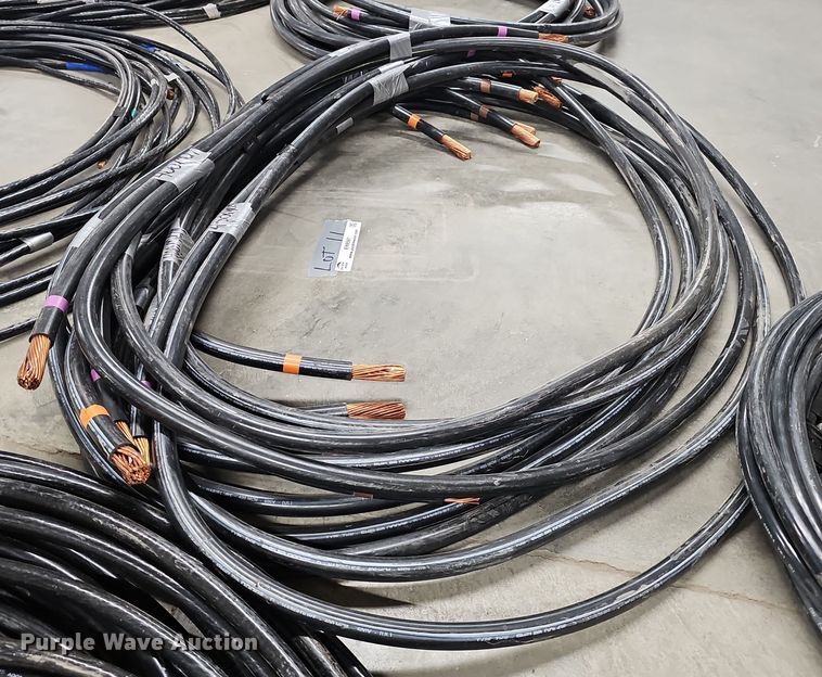 image for item EH8561 (9) rolls of 400 MCM electrical wire