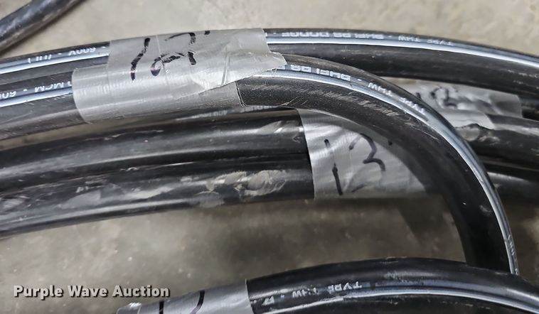 image for item EH8561 (9) rolls of 400 MCM electrical wire