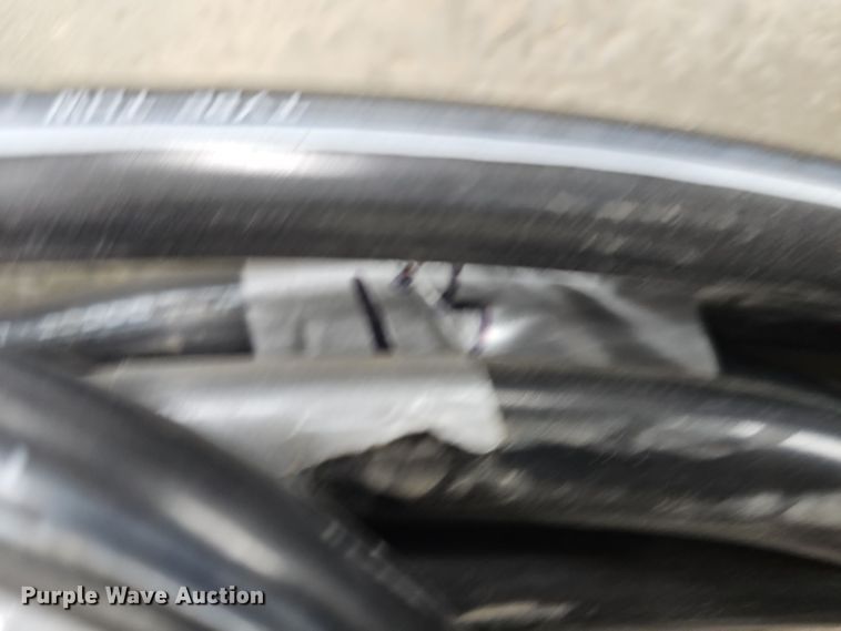 image for item EH8561 (9) rolls of 400 MCM electrical wire