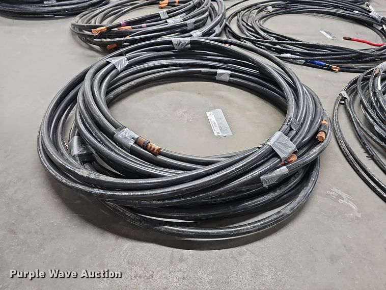 image for item EH8562 (4) rolls of 400 MCM electrical wire