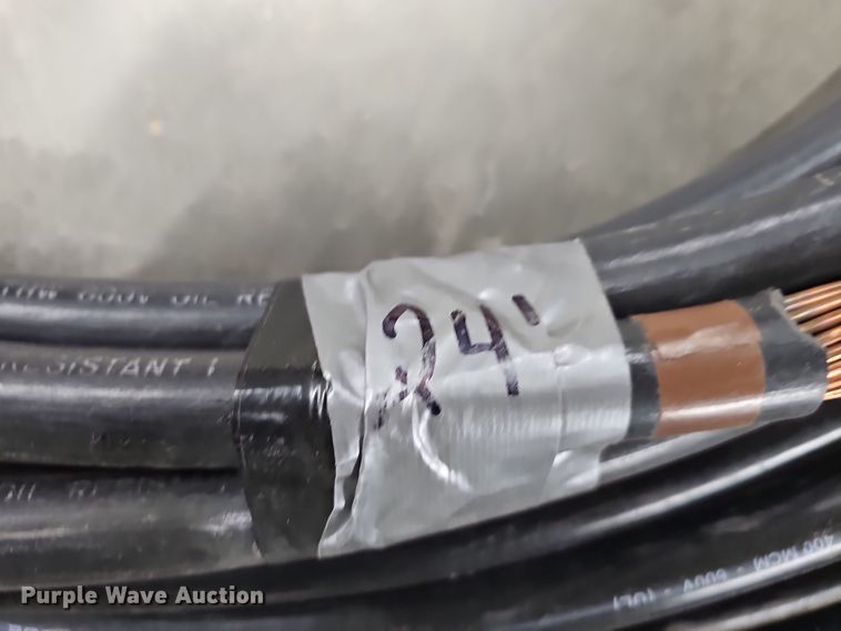 image for item EH8562 (4) rolls of 400 MCM electrical wire