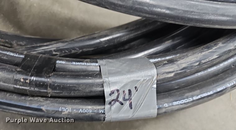 image for item EH8562 (4) rolls of 400 MCM electrical wire