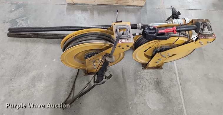 image for item EH8600 (2) Graco pumps