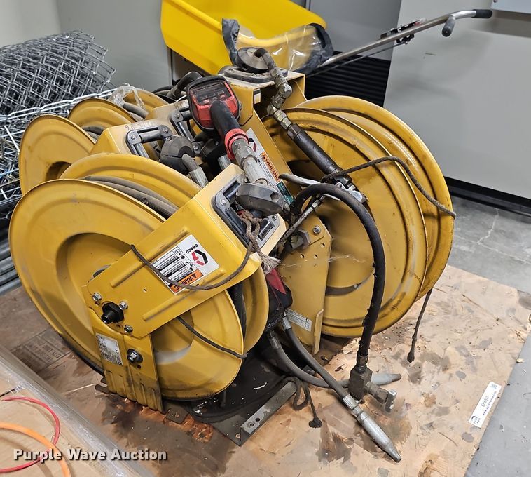 image for item EH8601 (4) Graco hose reels