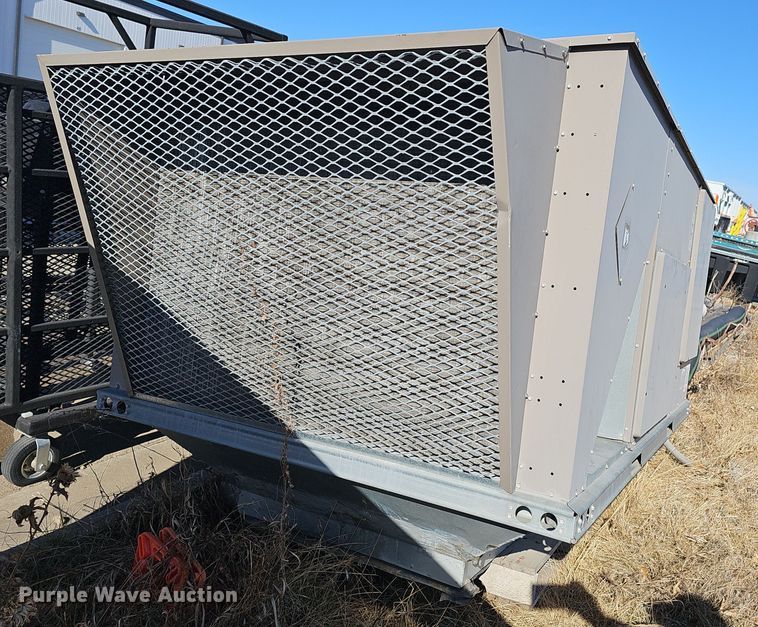 image for item EH8608 Johnson Controls J07XPE24U2AZZ50001A rooftop air conditioner unit