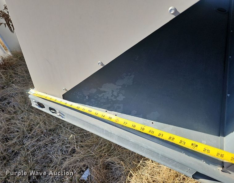 image for item EH8608 Johnson Controls J07XPE24U2AZZ50001A rooftop air conditioner unit